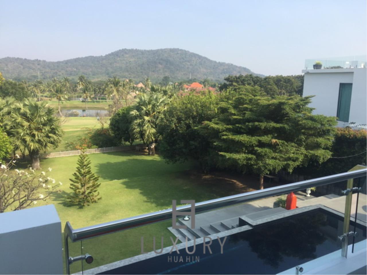 Luxury Hua Hin Property Agency's 4 Bedroom Pool Villa at Palm Hills 3
