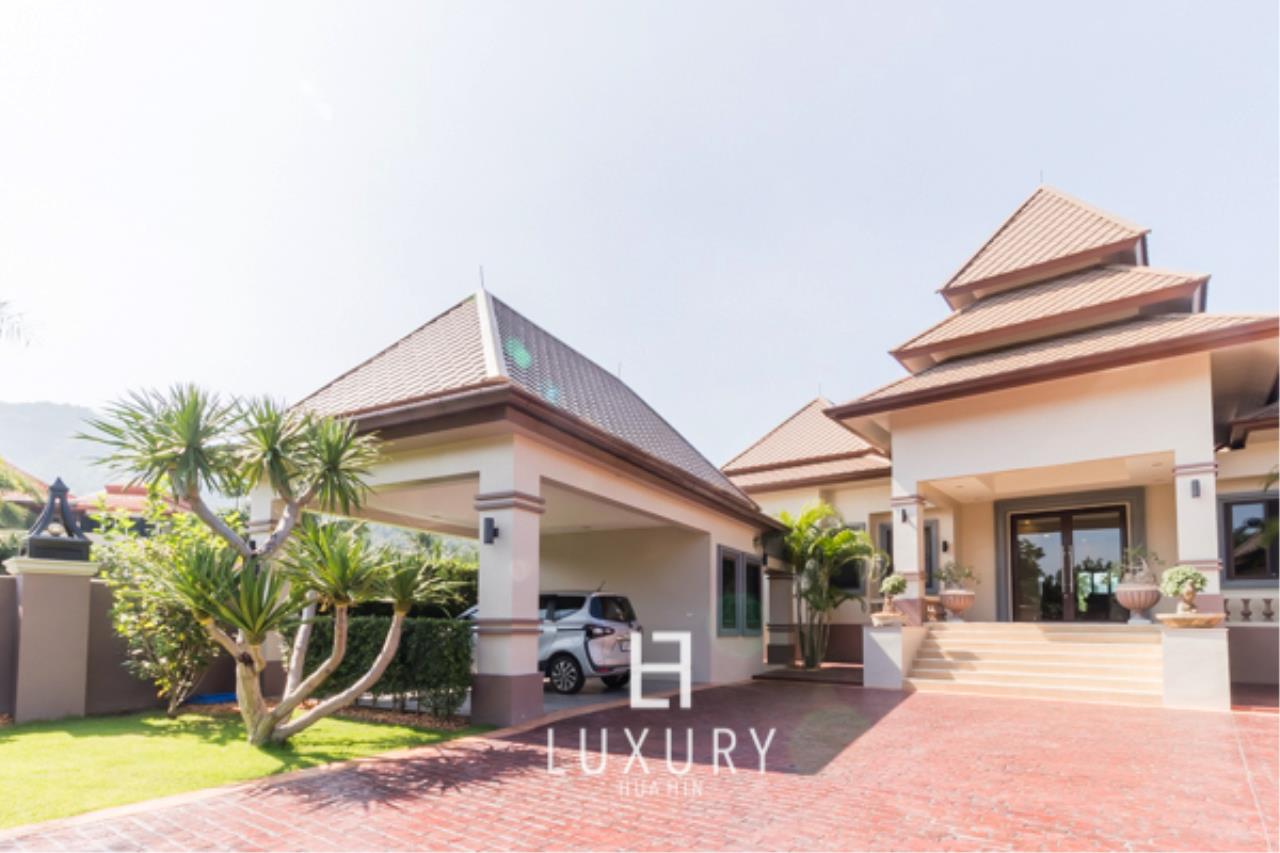 Luxury Hua Hin Property Agency's Stunning Recently Completed Villa  12