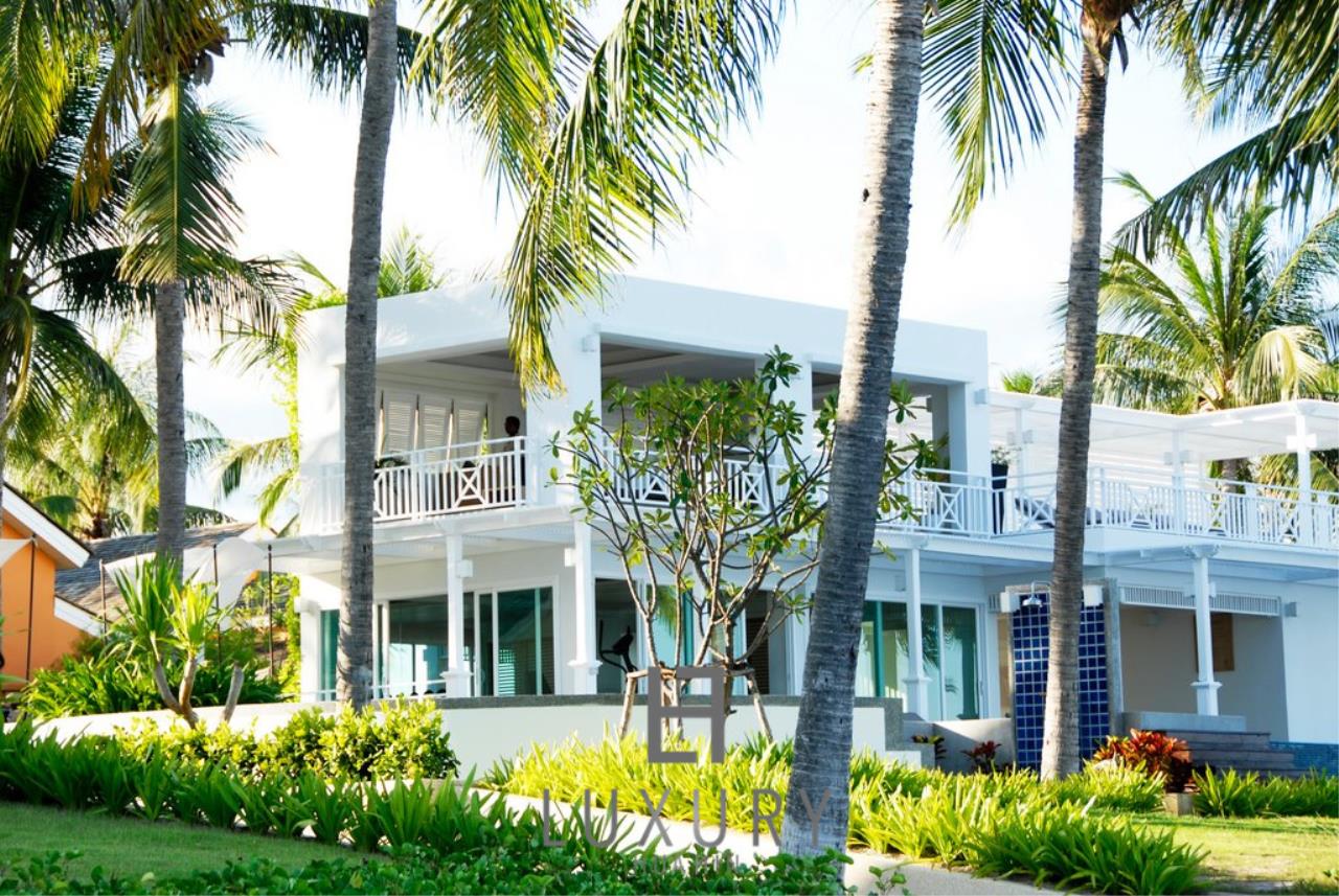 Luxury Hua Hin Property Agency's Absolute Beachfront 3 Bedroom Villa 25