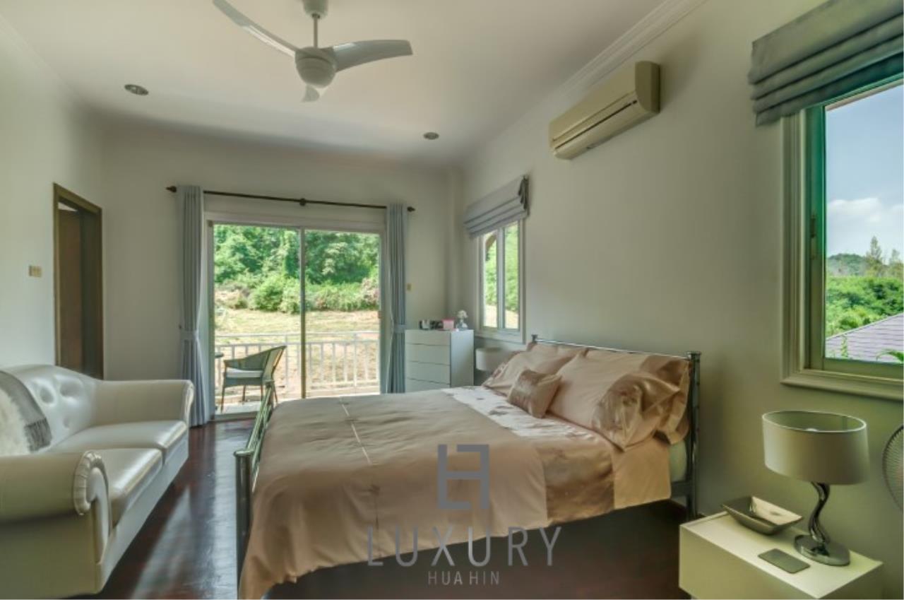 Luxury Hua Hin Property Agency's 2 Storey 3 Bedroom Pool Villa 21