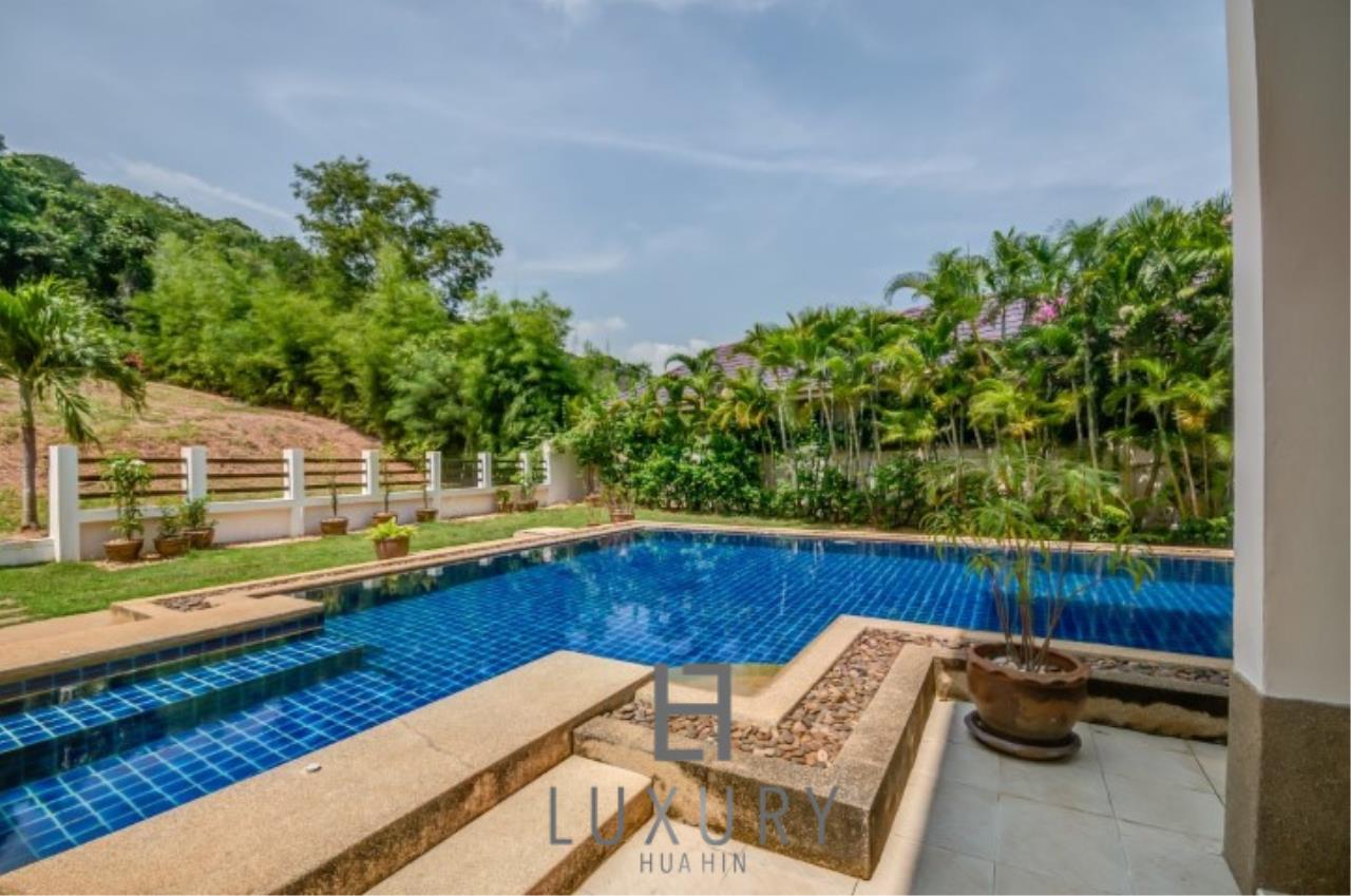 Luxury Hua Hin Property Agency's 2 Storey 3 Bedroom Pool Villa 5