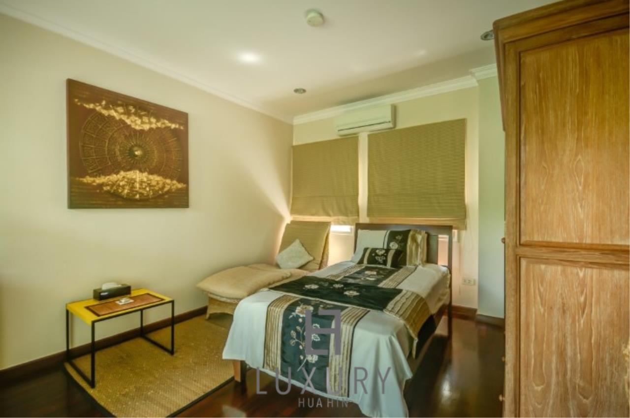 Luxury Hua Hin Property Agency's 2 Storey 3 Bedroom Pool Villa 25