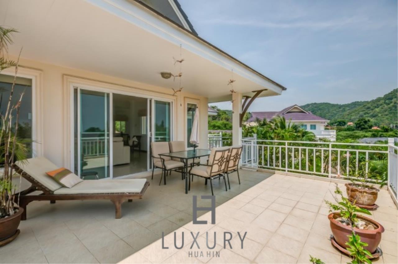 Luxury Hua Hin Property Agency's 2 Storey 3 Bedroom Pool Villa 13