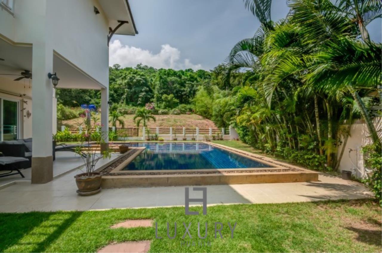 Luxury Hua Hin Property Agency's 2 Storey 3 Bedroom Pool Villa 7