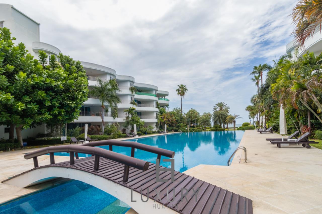 Luxury Hua Hin Property Agency's Luxury 2 Bedroom Beachfront condo 18