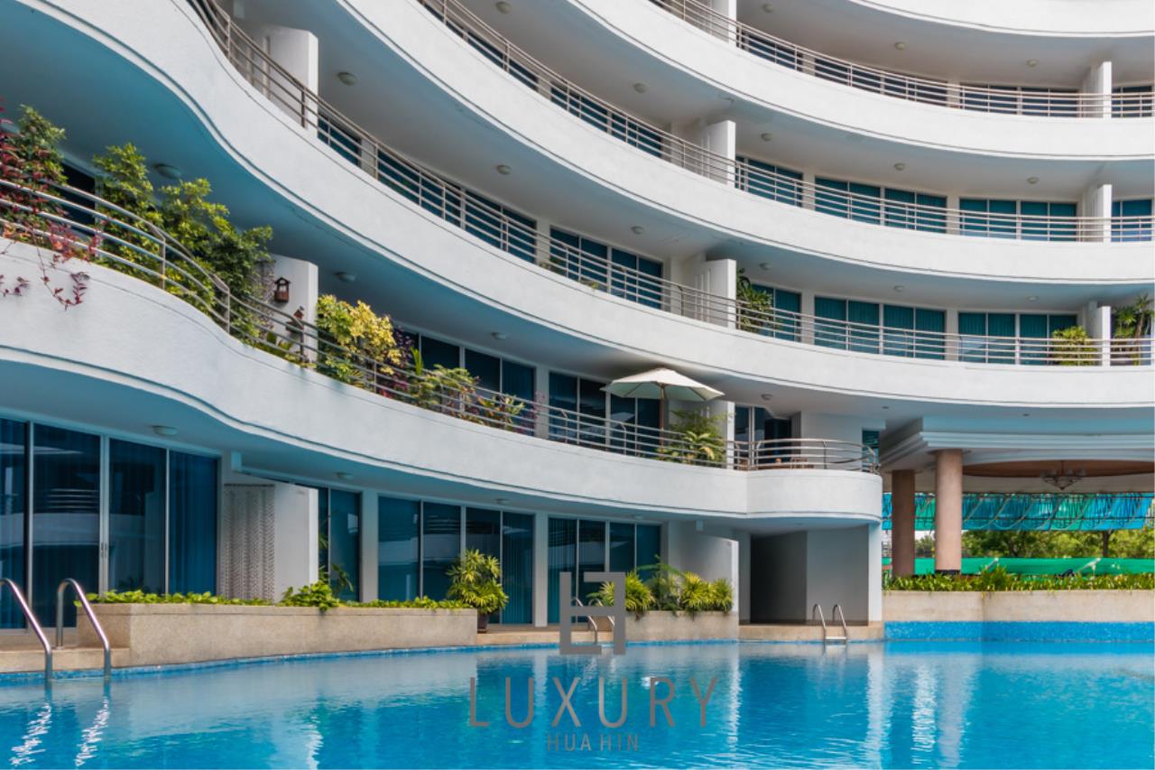 Luxury Hua Hin Property Agency's Luxury 2 Bedroom Beachfront condo 2