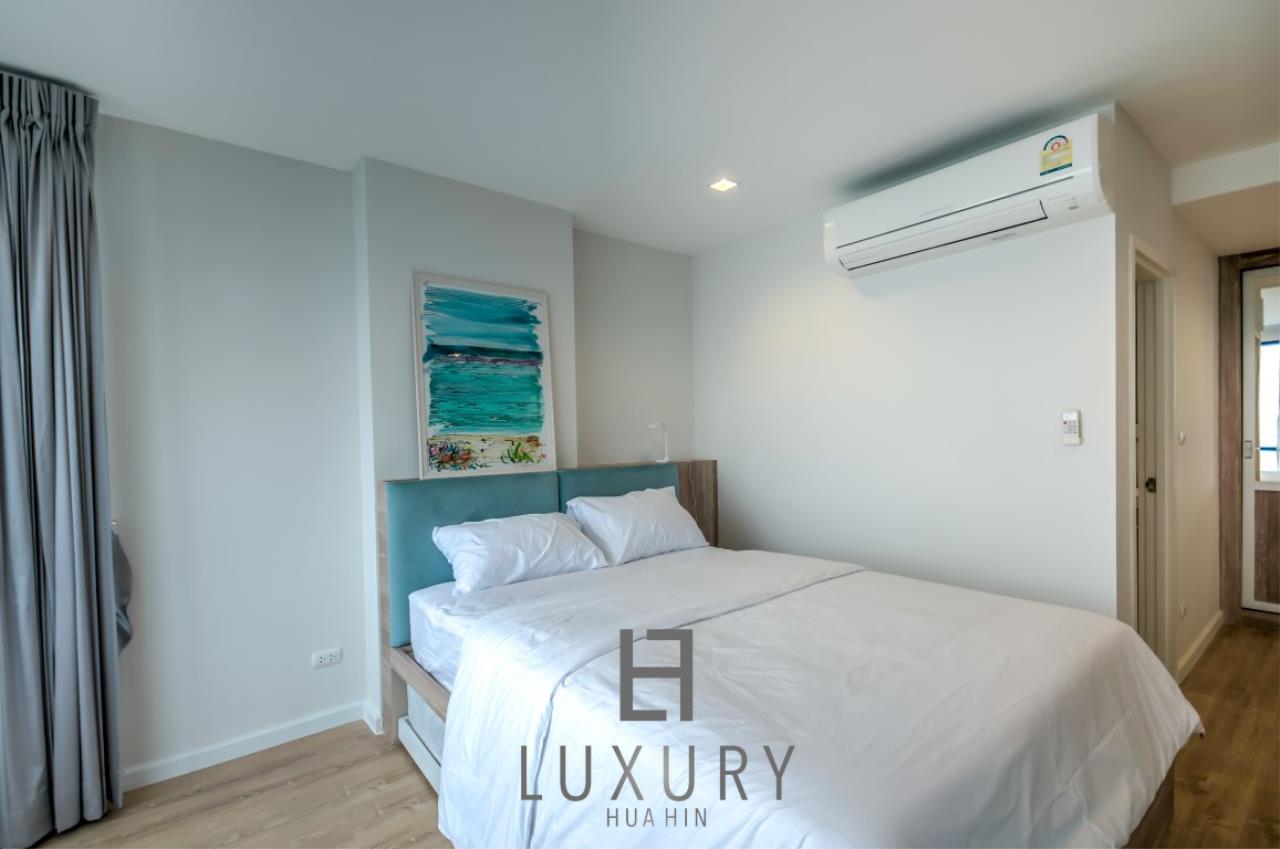 Luxury Hua Hin Property Agency's Absolute Beachfront 3 Bedroom Condo 22