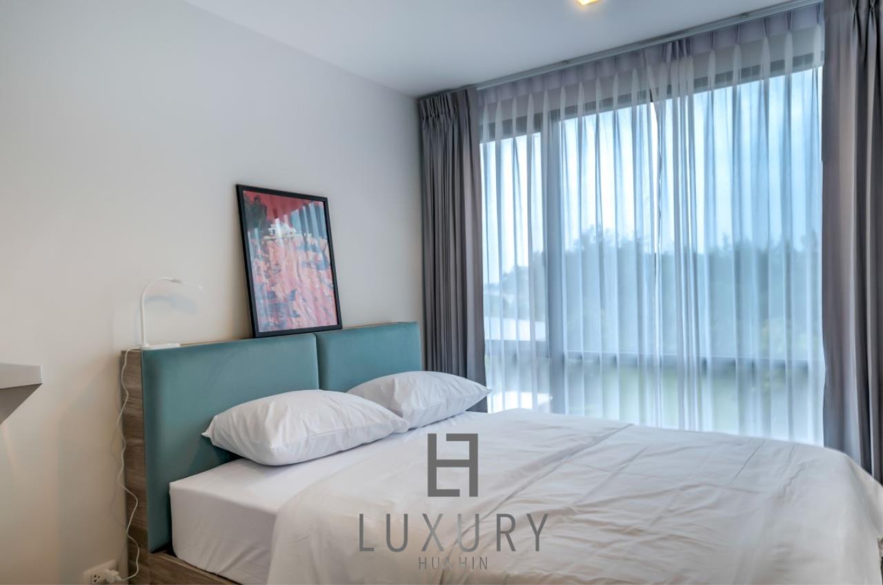 Luxury Hua Hin Property Agency's Absolute Beachfront 3 Bedroom Condo 24
