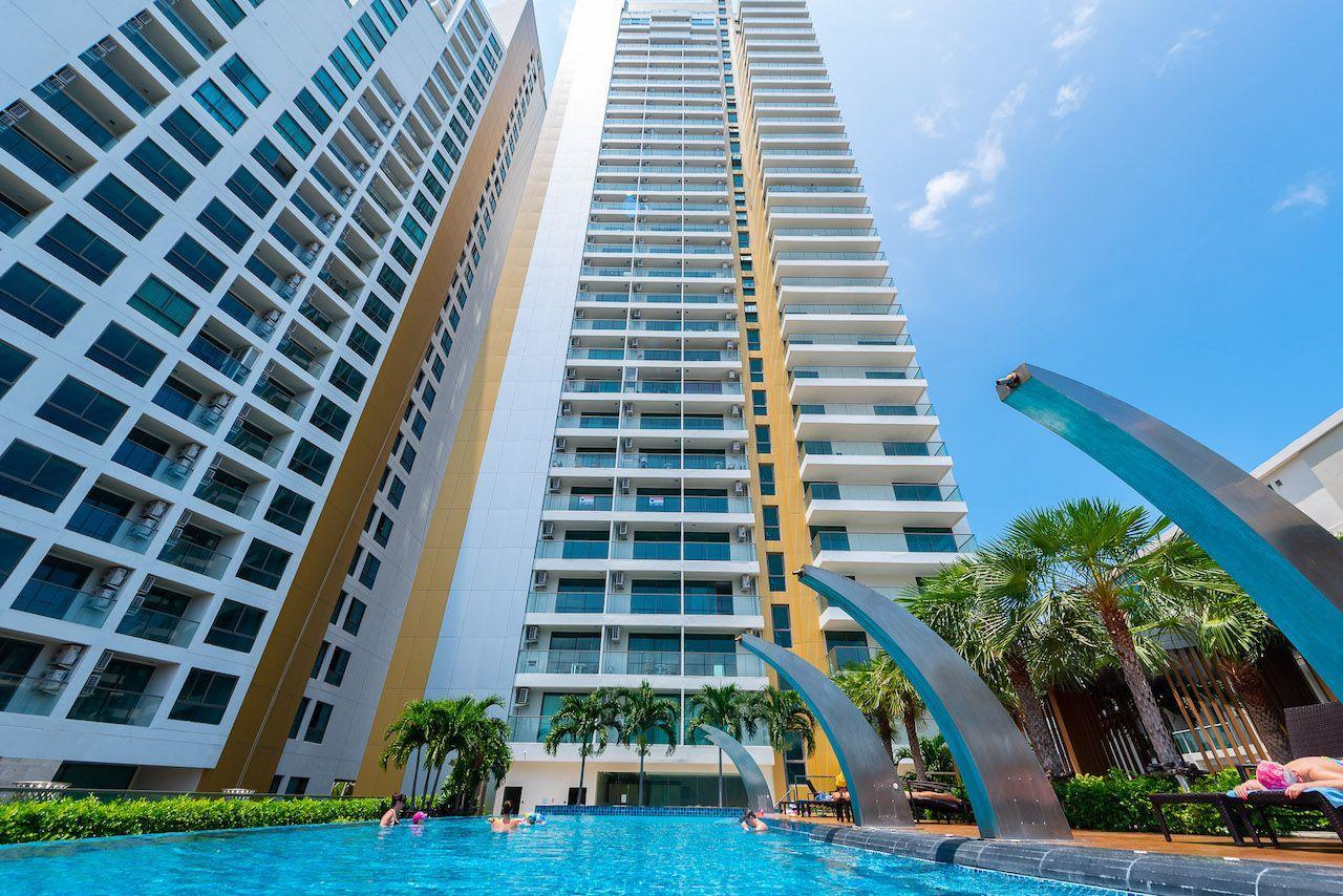 PBRE Asia Pacific Co., Ltd Agency's 1Bedroom Condo at The Peak Towers for Sale 20