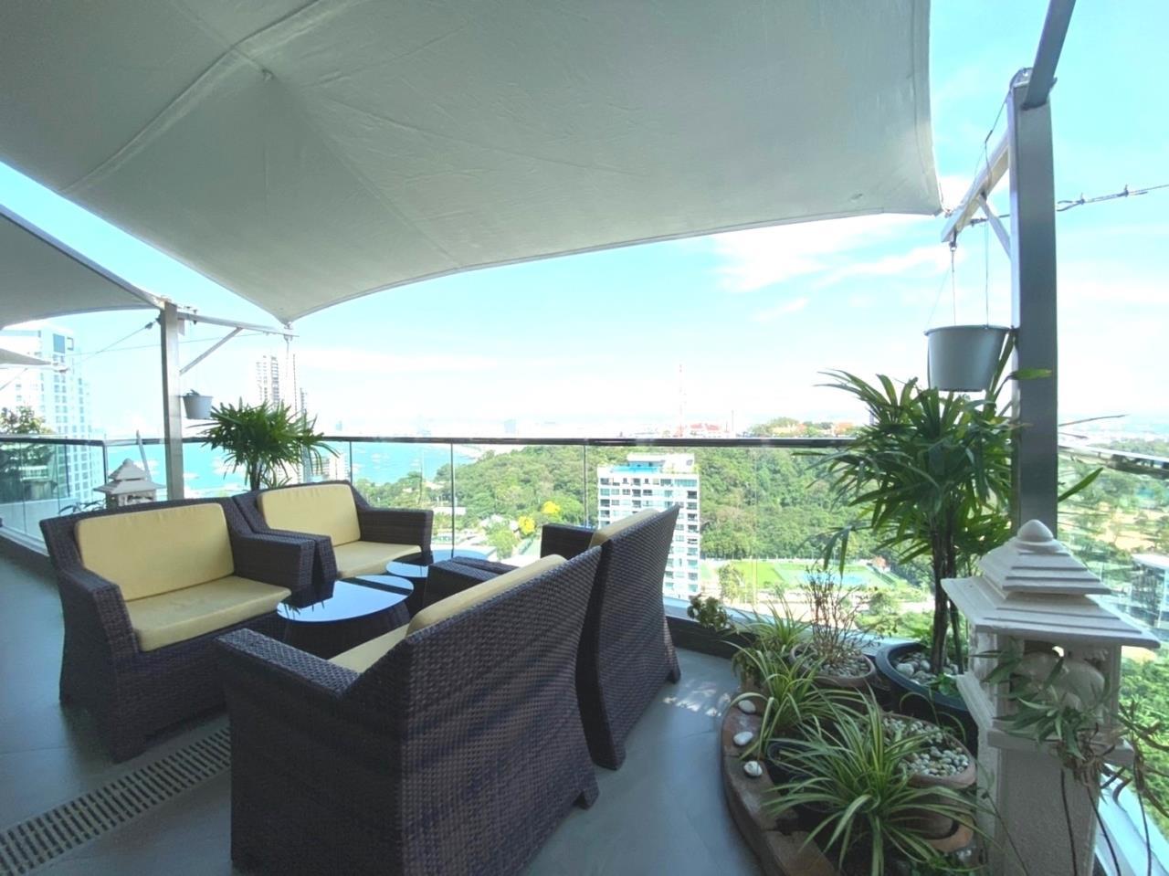 PBRE Asia Pacific Co., Ltd Agency's Penthouse for Rent at The Cliff Condo 31