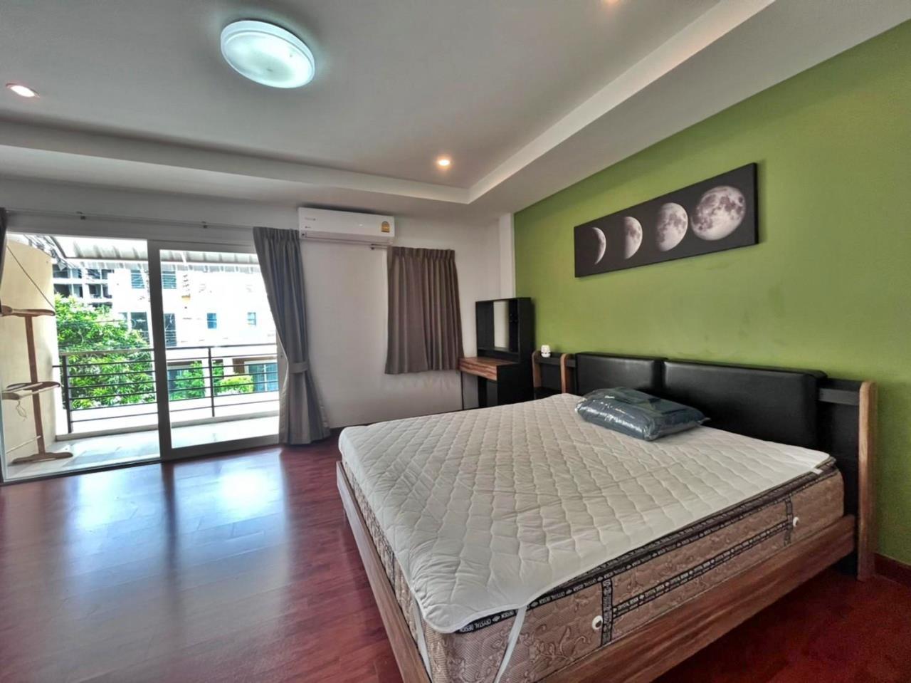 PBRE Asia Pacific Co., Ltd Agency's 4 Bedrooms Townhome in Thepprasit for Sale 51