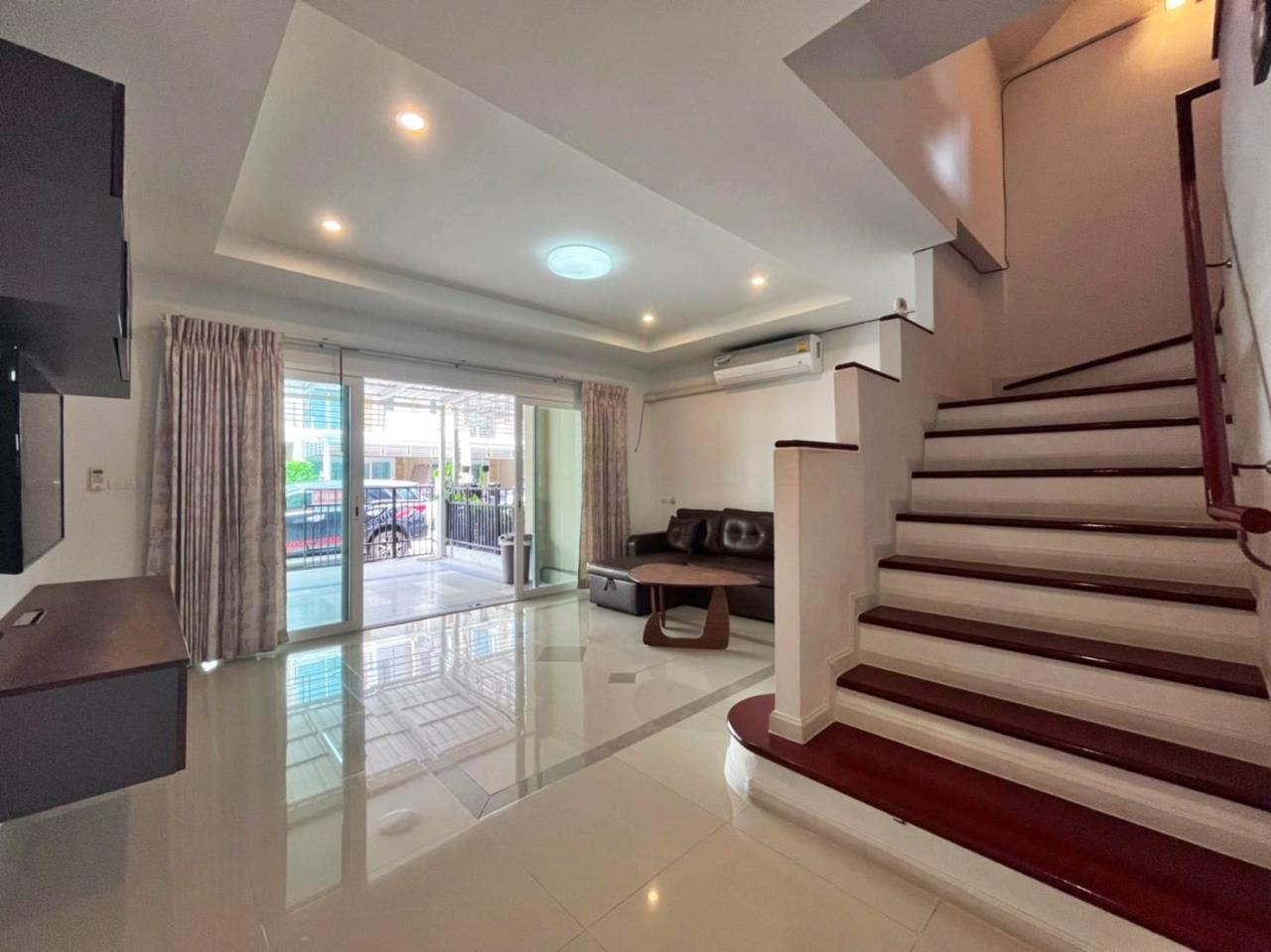 PBRE Asia Pacific Co., Ltd Agency's 4 Bedrooms Townhome in Thepprasit for Sale 35