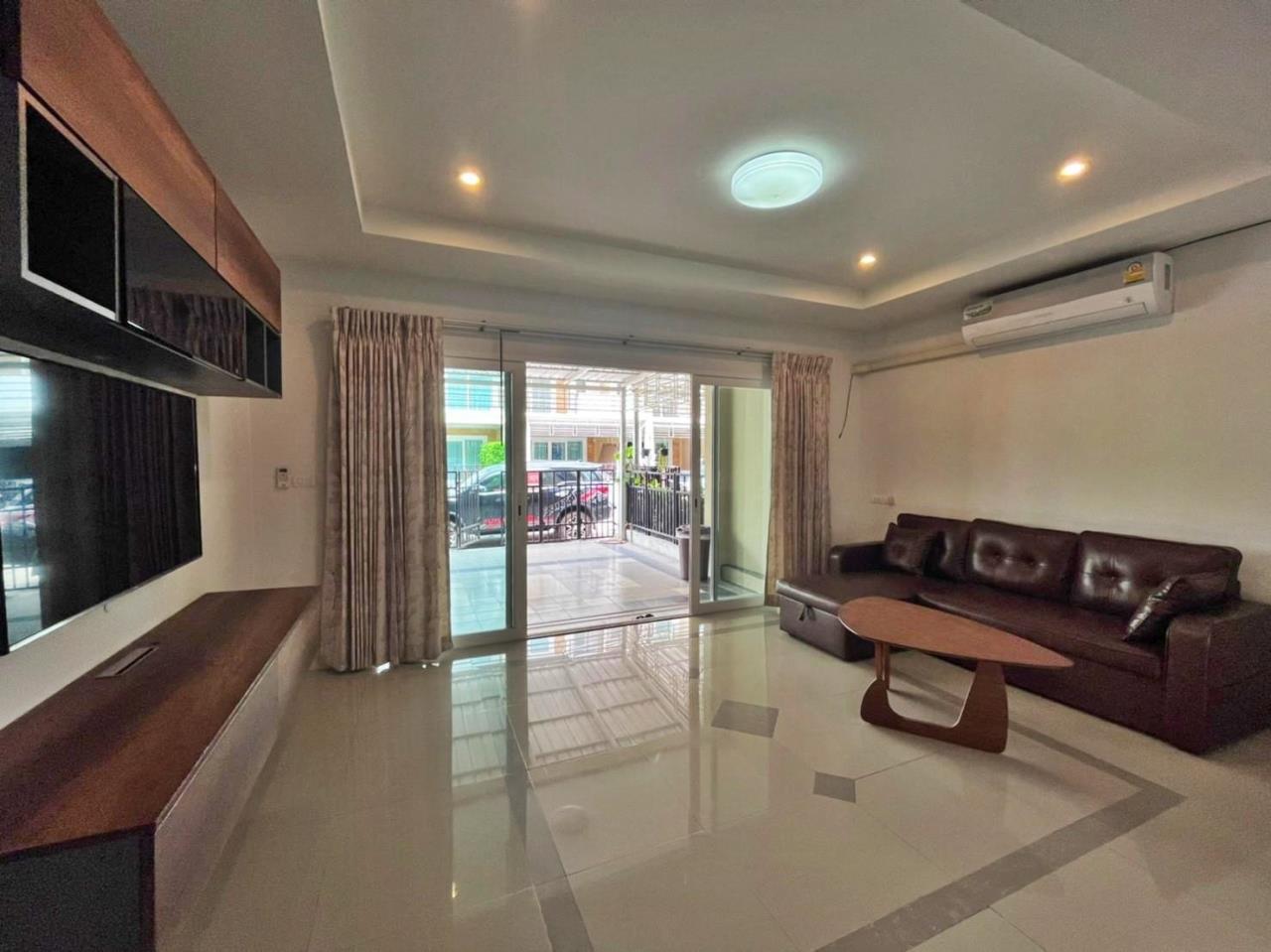 PBRE Asia Pacific Co., Ltd Agency's 4 Bedrooms Townhome in Thepprasit for Sale 34