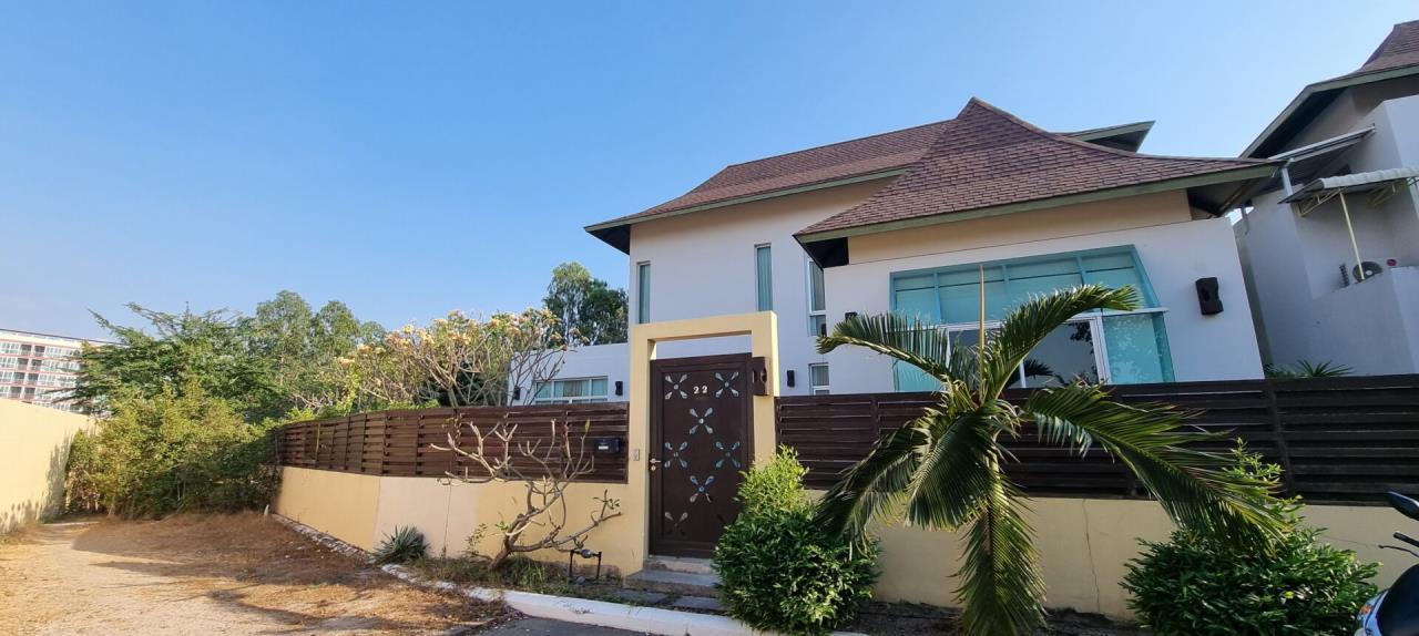 PBRE Asia Pacific Co., Ltd Agency's Modern House for Sale in Na Jomtien 30