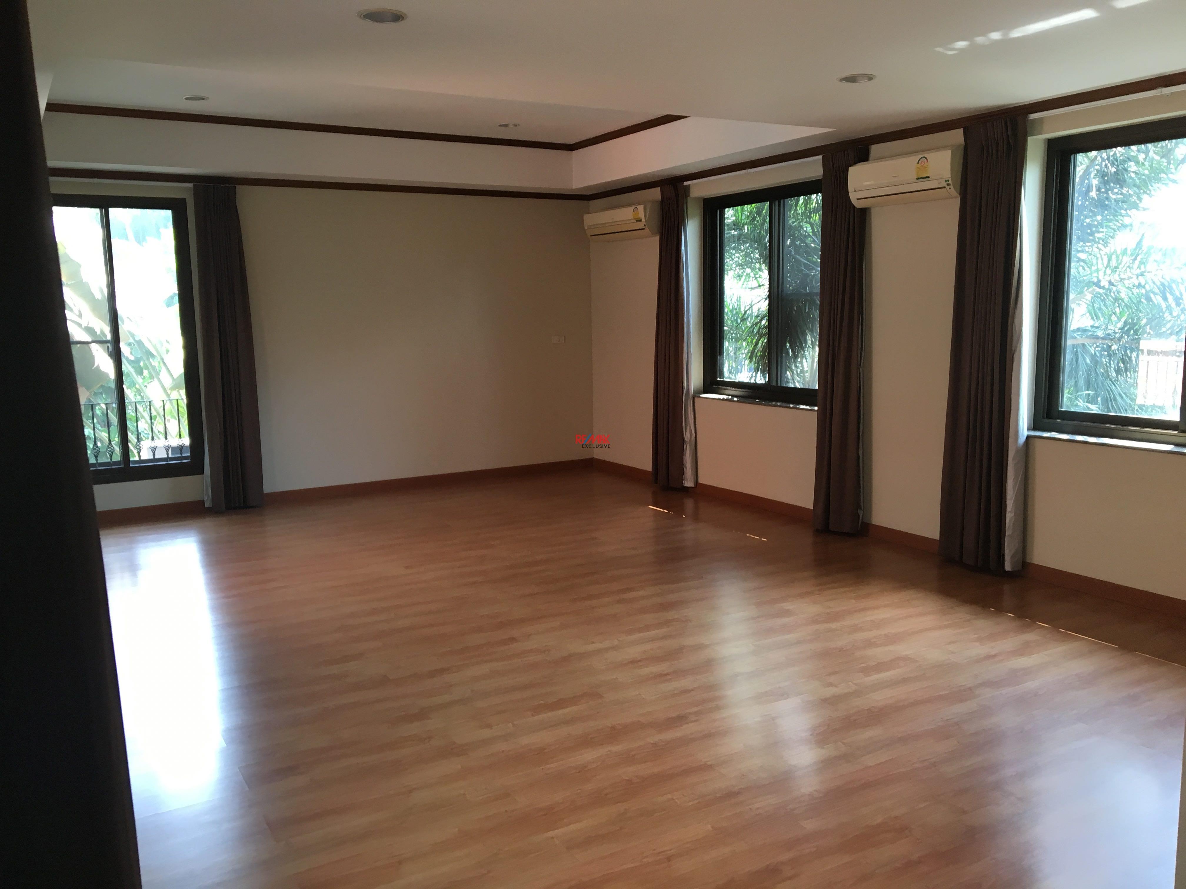 RE/MAX Exclusive Agency's Huge house in Thonglor for Residential or Commercial 13