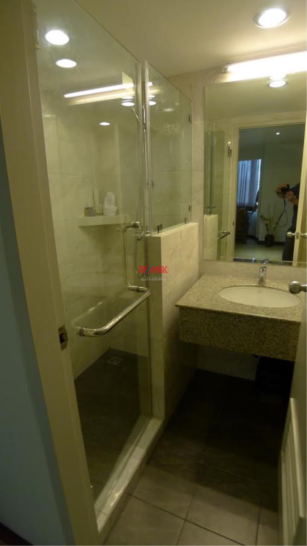 RE/MAX Exclusive Agency's Newly Renovated Omni Tower 2 bedroom for sale 5500000 Good Price 26