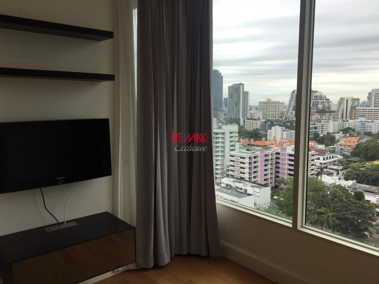 RE/MAX Exclusive Agency's ROYCE RESIDENCE, 2 BEDROOM, 112 SQM - FOR RENT 80,000 THB 4