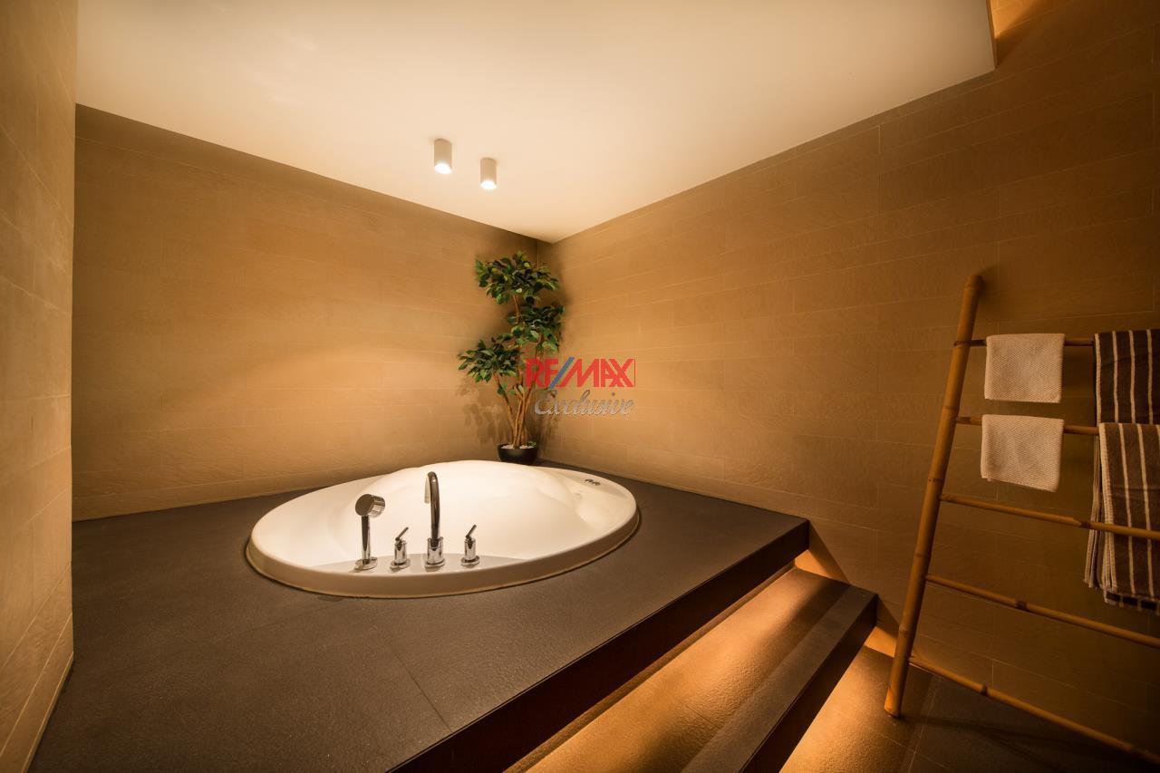 RE/MAX Exclusive Agency's Phatssana Gardens - Modern Luxury 4 Bedroom Condo - For Sale - 28,300,000 THB 18