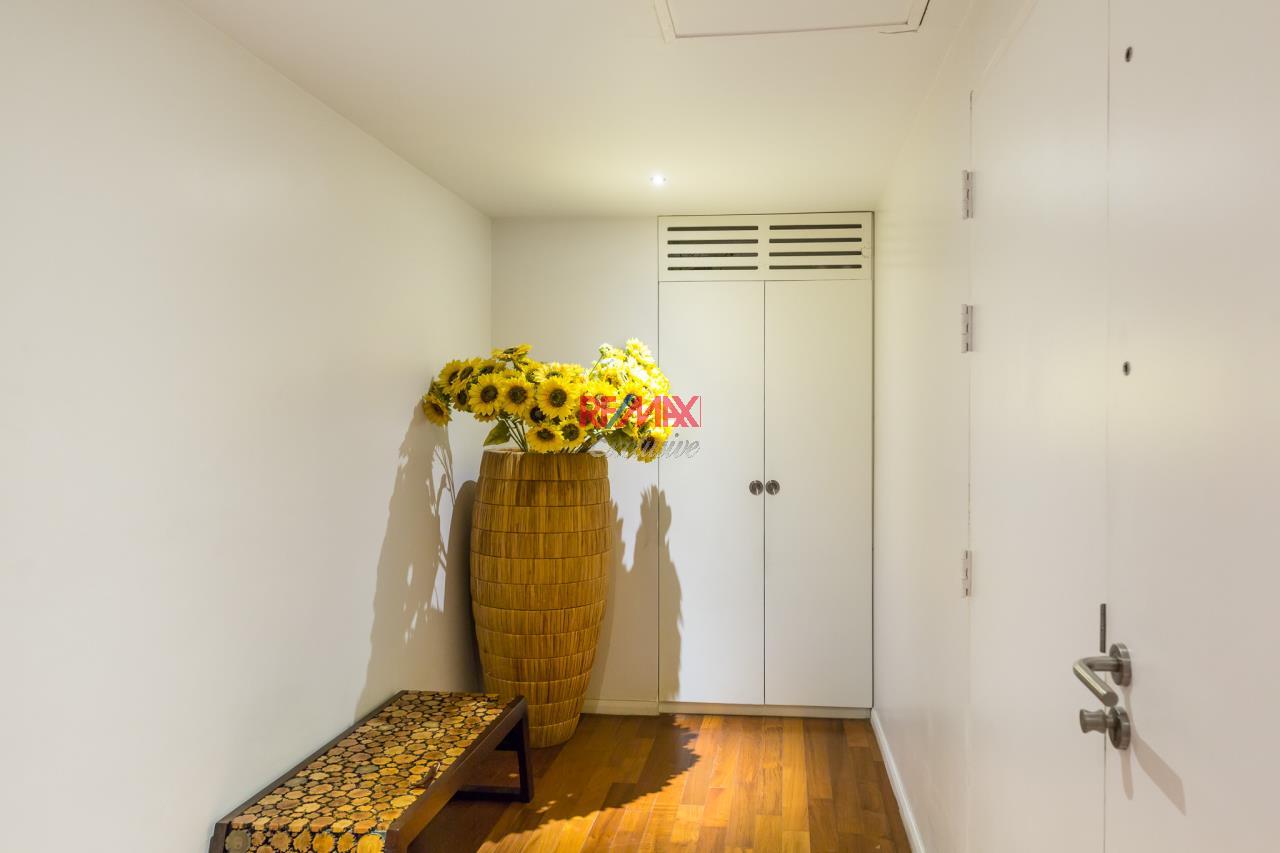 RE/MAX Exclusive Agency's Phatssana Gardens - Modern Luxury 4 Bedroom Condo - For Sale - 28,300,000 THB 27