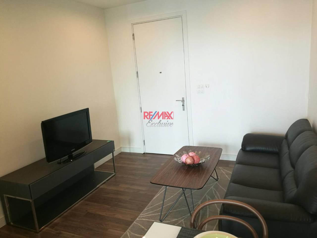 RE/MAX Exclusive Agency's The Room 62 1 bedroom for rent and sale 7