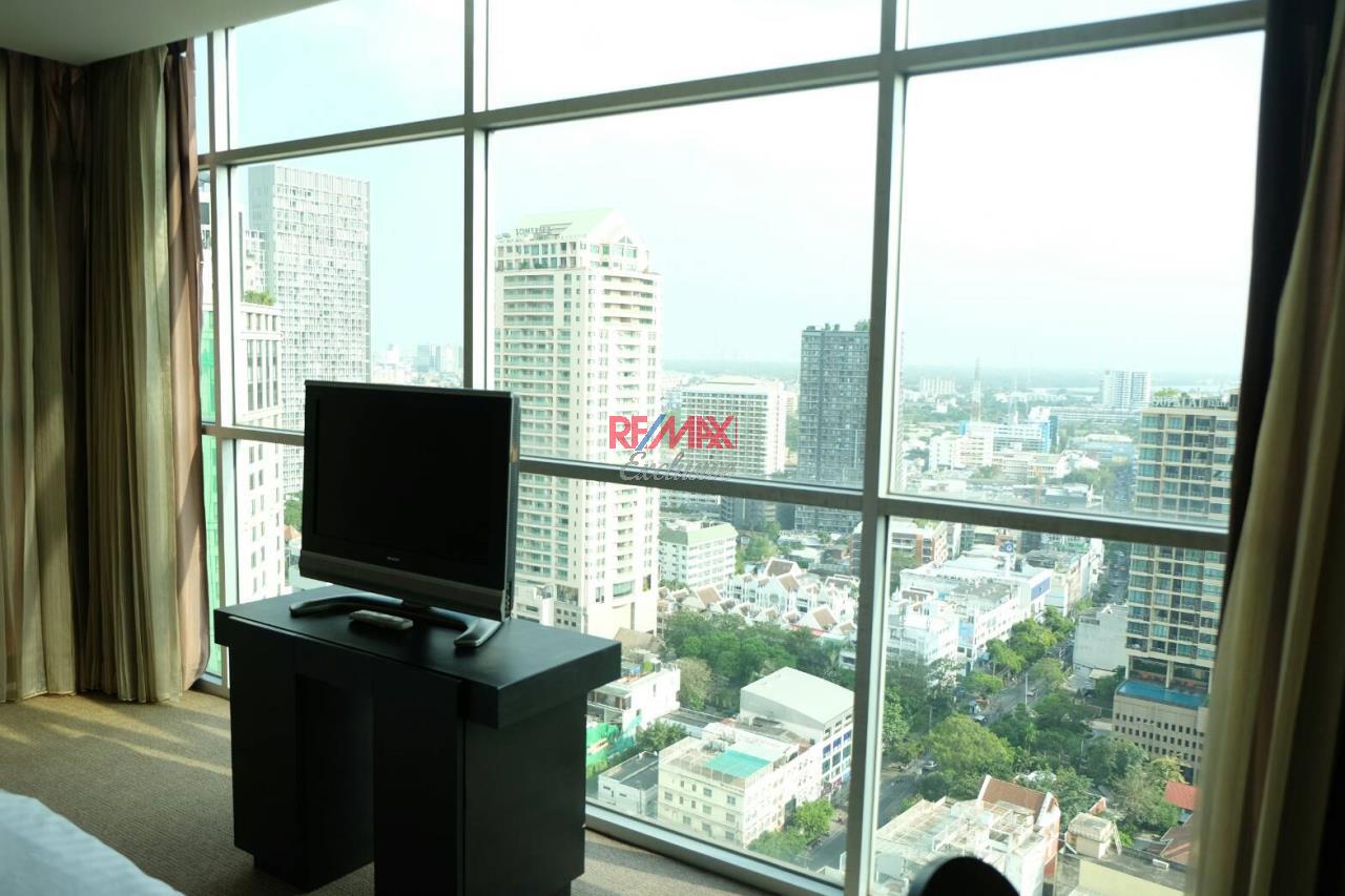 RE/MAX Exclusive Agency's Urbana Sathorn 3 Bedroom For Rent and For Sale 2