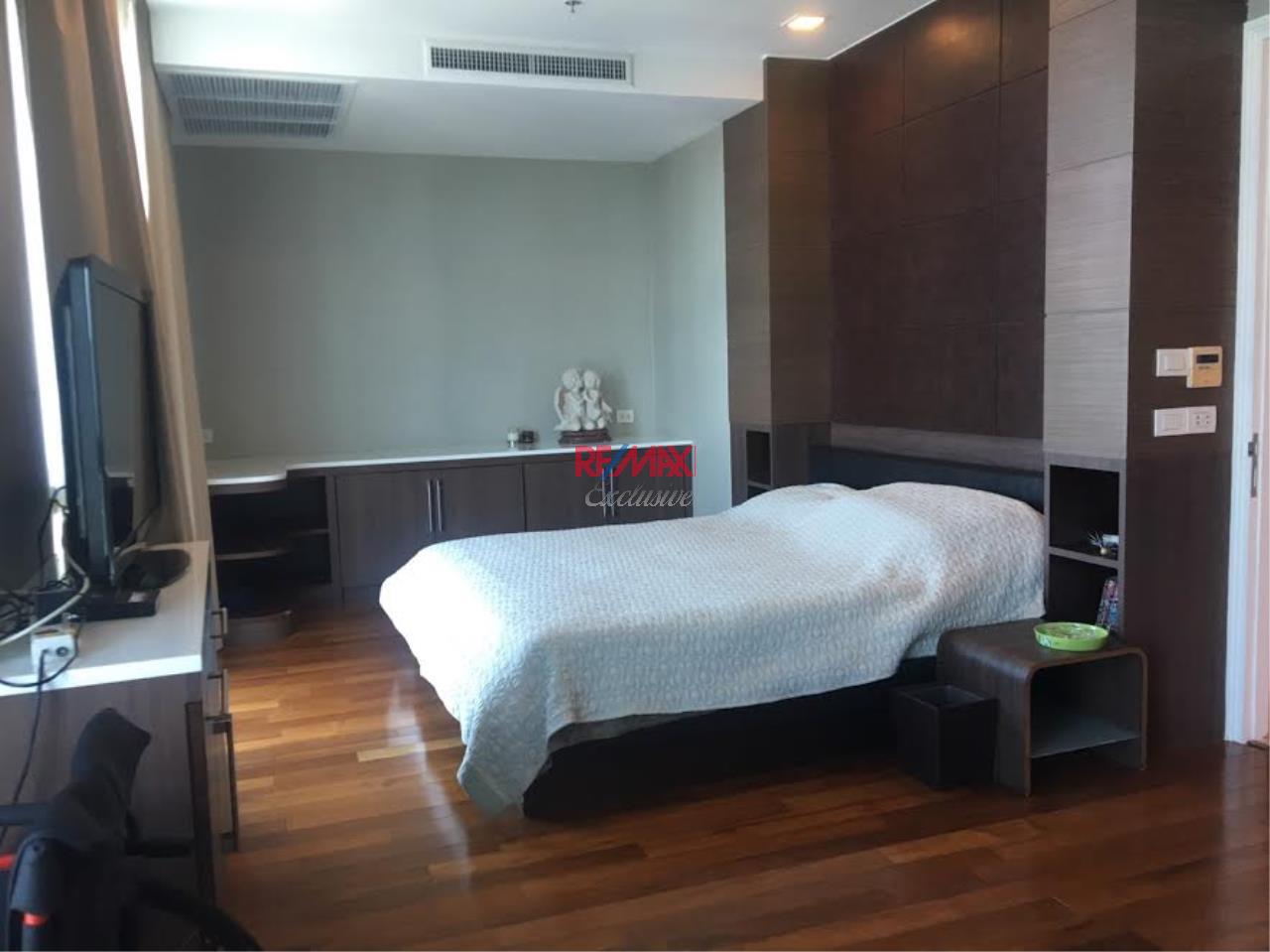 RE/MAX Exclusive Agency's Nusasiri Grand Condo, 2+1 Bedrooms, 4 Bathrooms. Only For Sale 23,000,000 THB 4