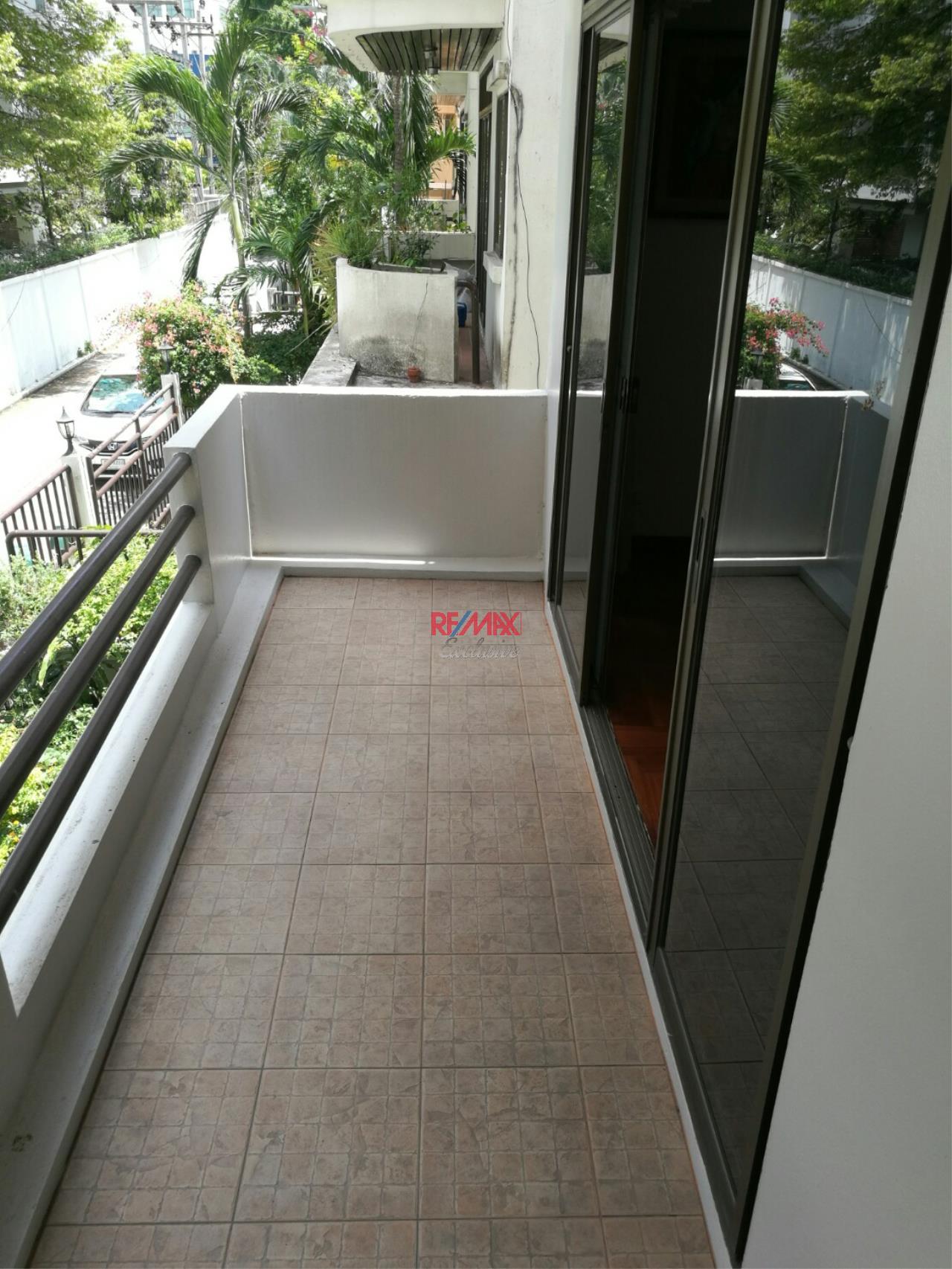 RE/MAX Exclusive Agency's Single house, 400 sqm, 4 +1 bedrooms in Sukhumvit 31/2 for rent 14