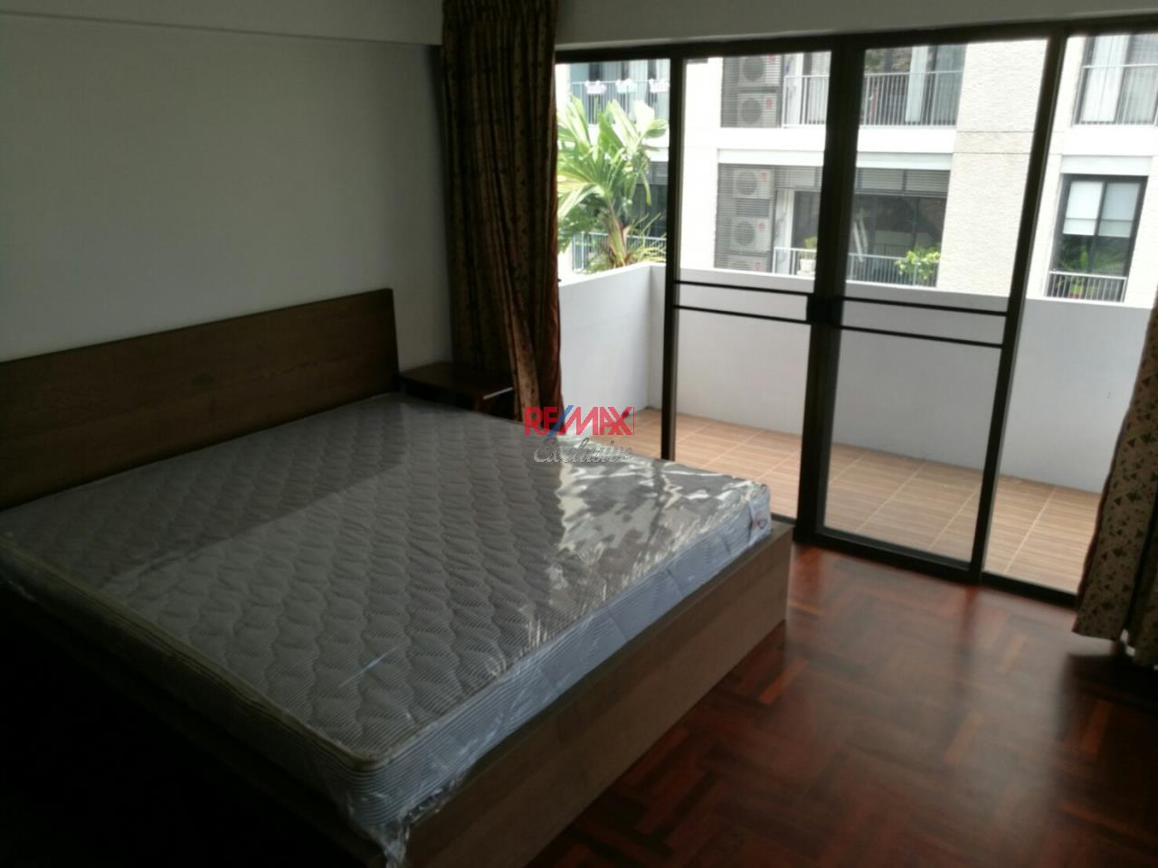 RE/MAX Exclusive Agency's Single house, 400 sqm, 4 +1 bedrooms in Sukhumvit 31/2 for rent 28