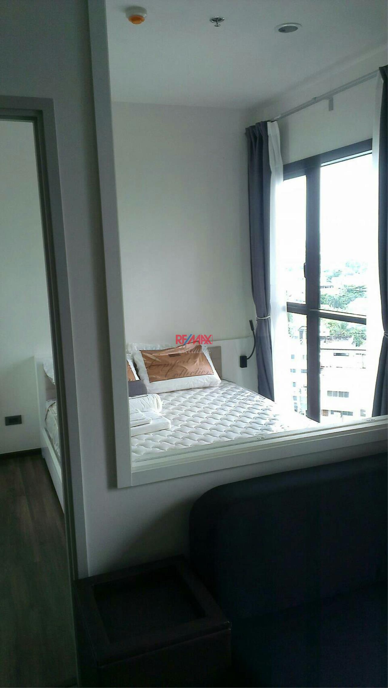 RE/MAX Exclusive Agency's Modern 1 bedroom for rent at Wyne, Suukhumvit 3
