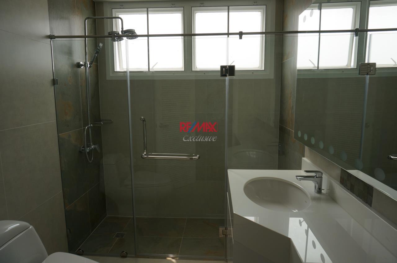 RE/MAX Exclusive Agency's Habitat Sukhumvit 53,  3 bedrooms High Floor 278 Sqm For Rent 7