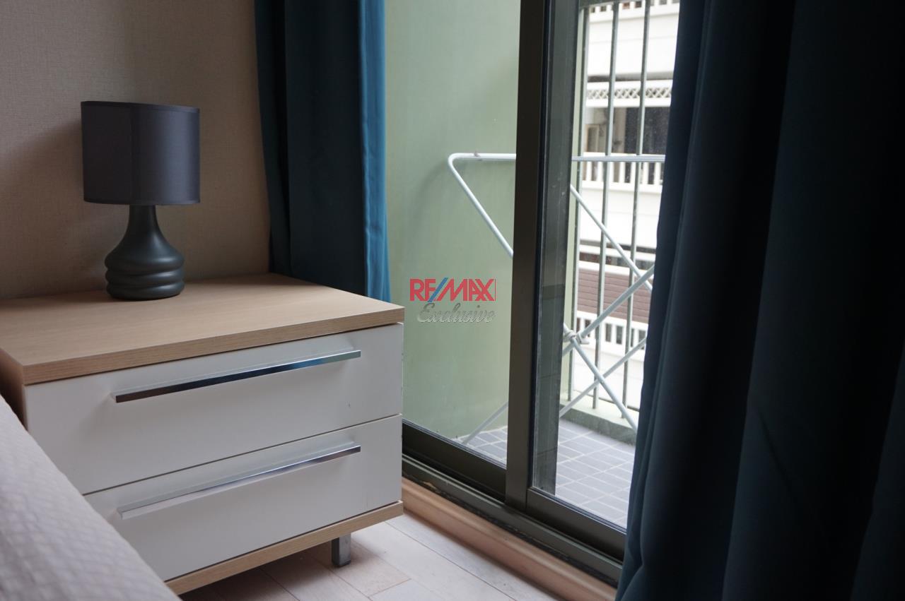 RE/MAX Exclusive Agency's Spacious modern 1BR for rent in Thonglor, with free tuk-tuk service to BTS. 6