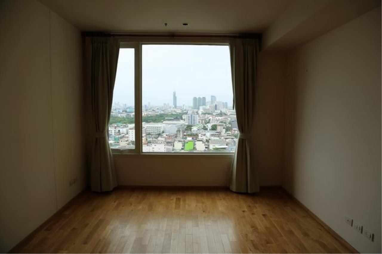 You Estate Agency's sale 98 sq.m  2 bed The Empire place sathorn  1