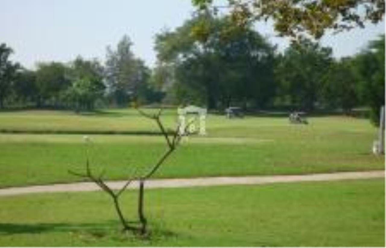 Forbest Properties Agency's 29565 - Banharn-Jamsai Road, Nakhon Pathom, Golf course for sale, area 513 acres 1