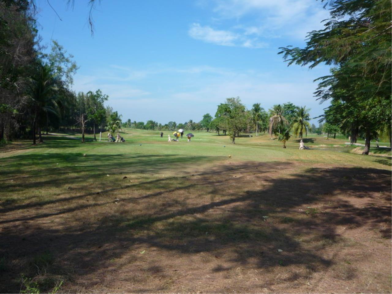 Forbest Properties Agency's 29565 - Banharn-Jamsai Road, Nakhon Pathom, Golf course for sale, area 513 acres 2