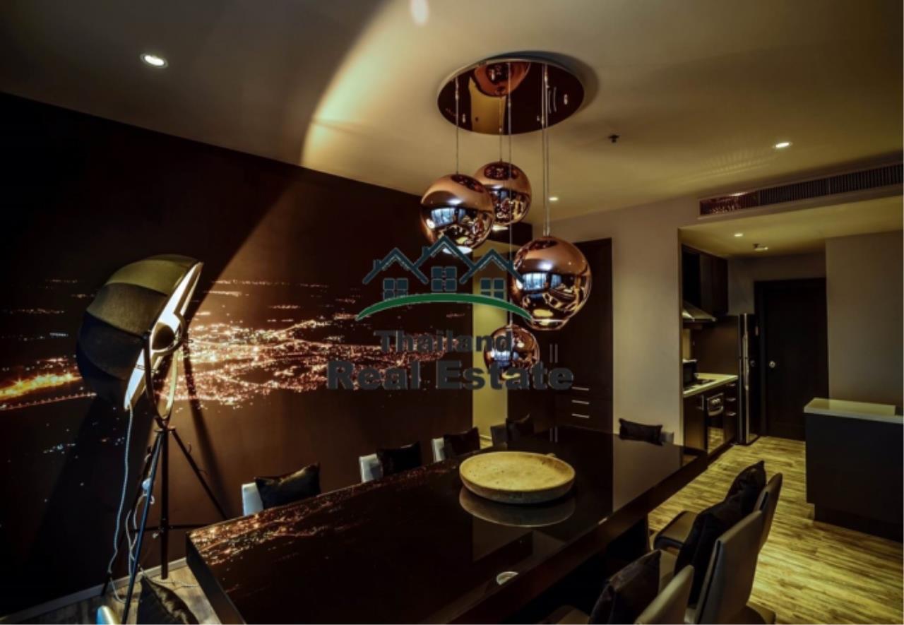 Thailand Real Estate Agency's 3 Bedroom Condo at Emporio Place near BTS Phrom Phong (12630) 7