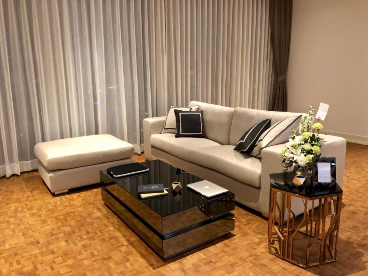 Century21 Skylux Agency's The Ritz-Carlton Residences at MahaNakhon / Condo For Sale / 2 Bedroom / 123.8 SQM / BTS Chong Nonsi / Bangkok 2