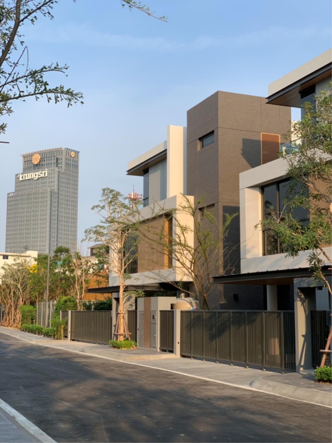Century21 Skylux Agency's Single House / Condo For Sale / 4 Bedroom / 340 SQM / BTS Saphan Taksin / Bangkok 2