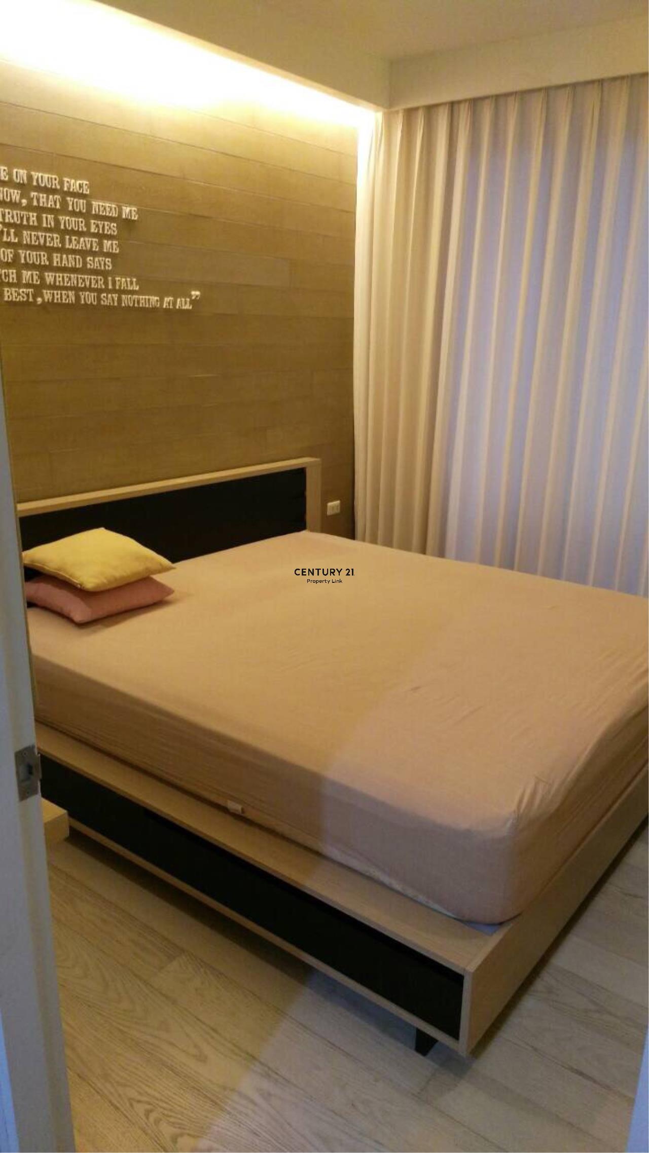 Century21 Property Link Agency's 38-CC-61441 Room for rent Supalai River Place City View shopping center near BTS Krung Thon Buri 2