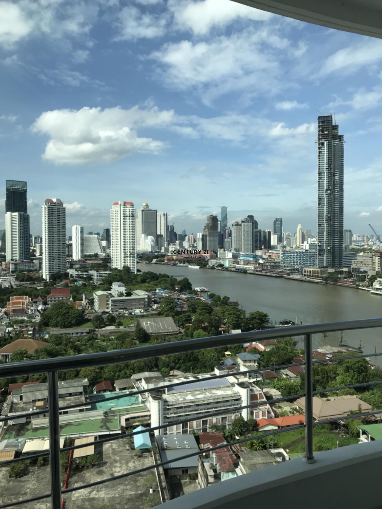 Century21 Property Link Agency's 38-CC-61548 Room for Rent Supalai River Place Condominium  Fully Furnished High level City view near BTS Krung Thon Buri I-con siam 5