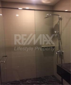 RE/MAX LifeStyle Property Agency's Edge Sukhumvit 23 3