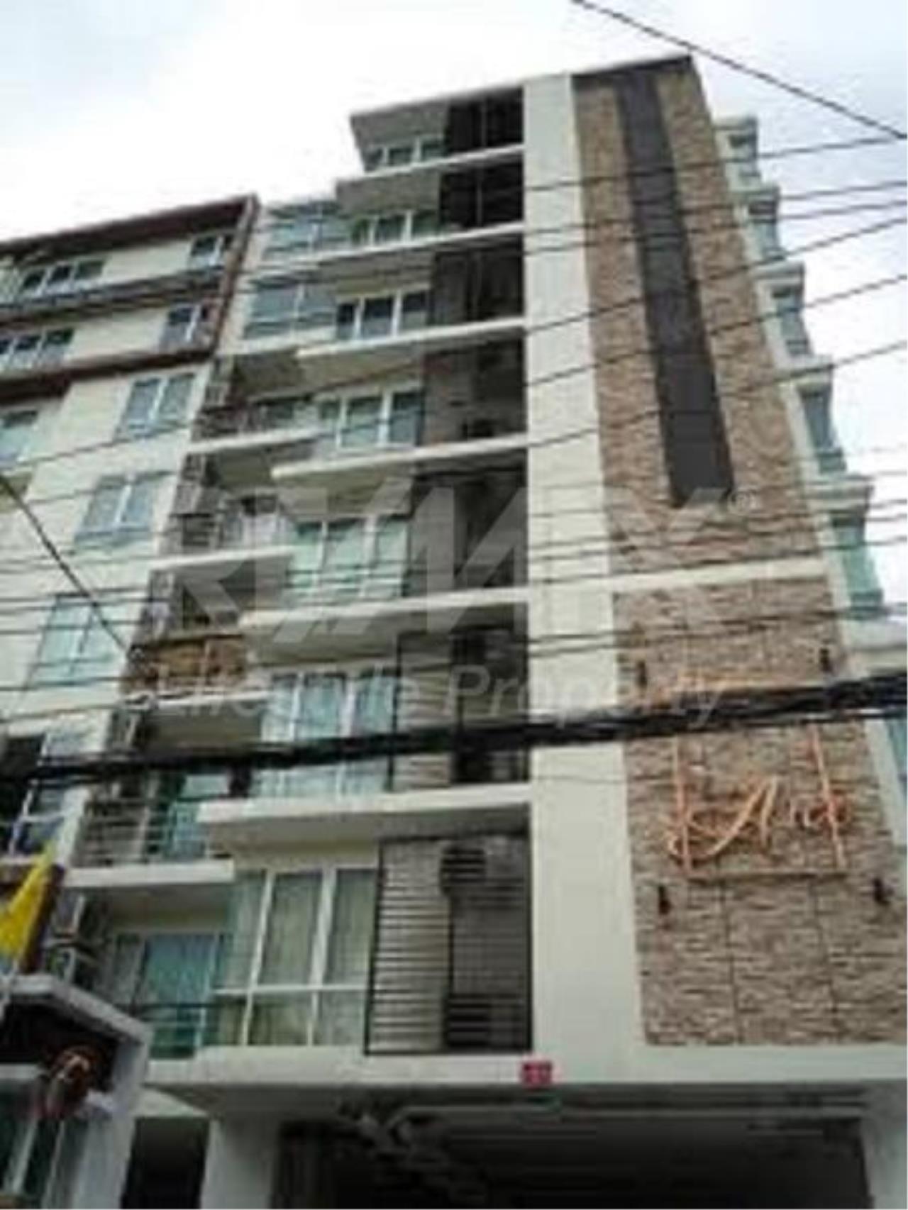 RE/MAX LifeStyle Property Agency's The Aree Condominium 11