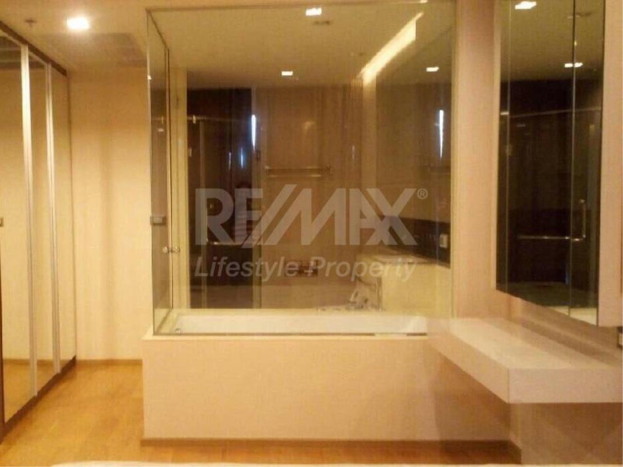 RE/MAX LifeStyle Property Agency's The Address Sathorn 4