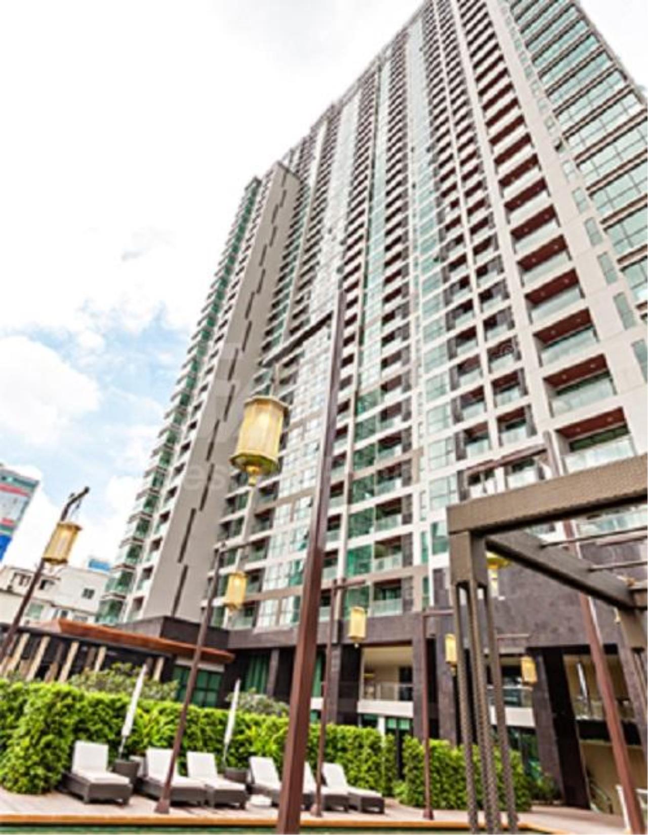 RE/MAX LifeStyle Property Agency's The Address Sathorn 8