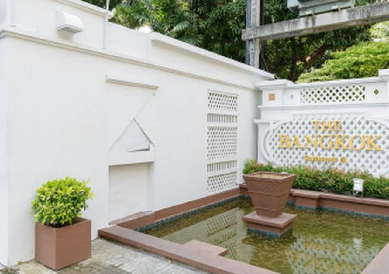 Bangkok Residential Agency's 2 Bed Condo For Rent in Ekkamai BR1527CD 5
