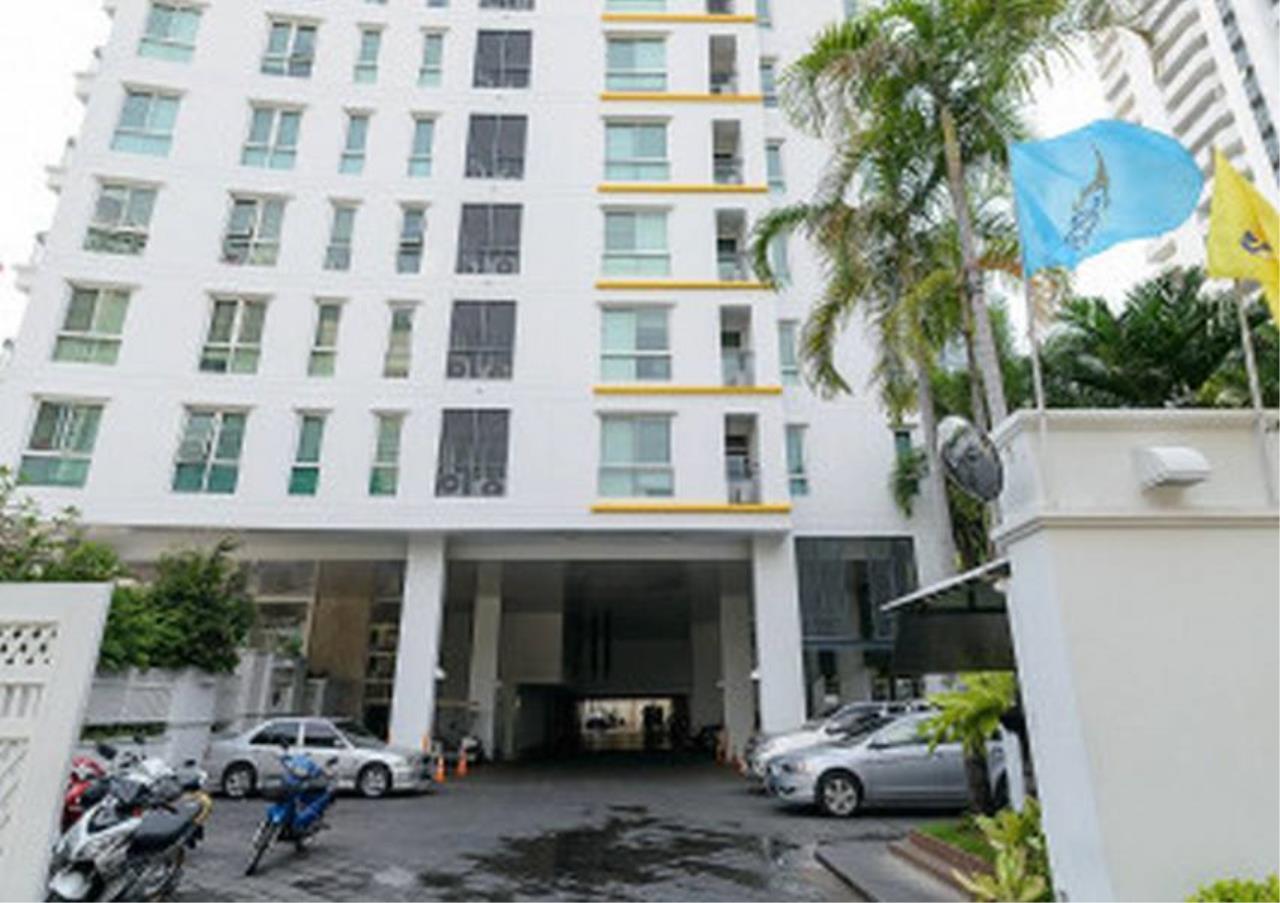 Bangkok Residential Agency's 2 Bed Condo For Rent in Ekkamai BR1527CD 7