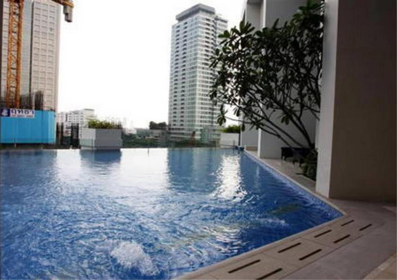 Bangkok Residential Agency's 3 Bed Condo For Rent in Sathorn BR1694CD 3