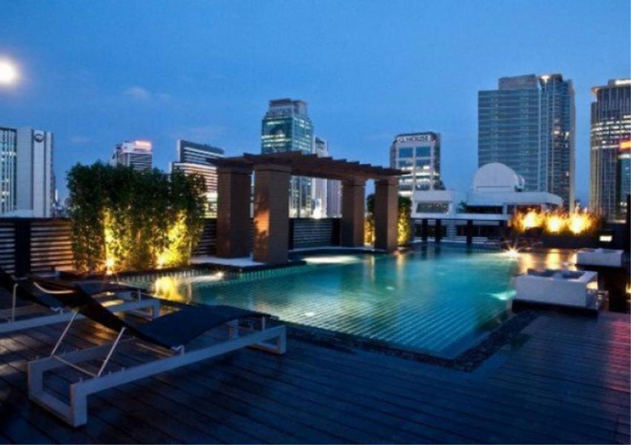 Bangkok Residential Agency's 2 Bed Condo For Rent in Phloenchit BR2778CD 1