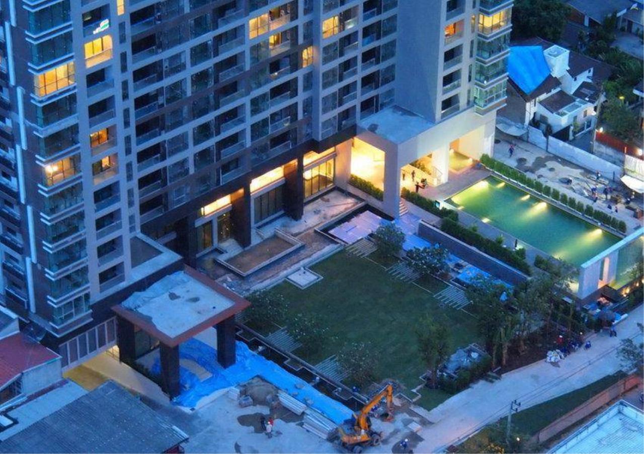 Bangkok Residential Agency's 2 Bed Condo For Rent in Sathorn BR3140CD 9