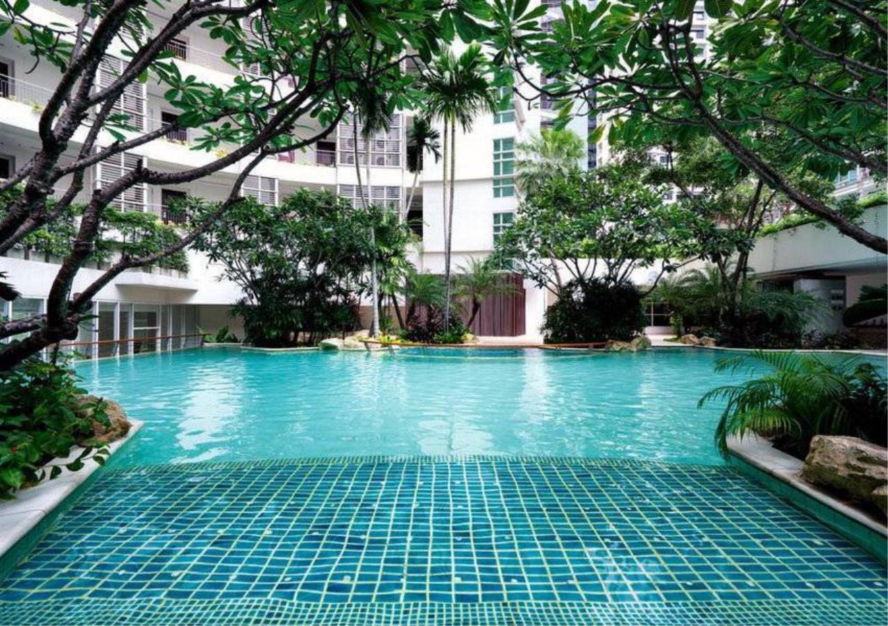 Bangkok Residential Agency's 2 Bed Condo For Rent in Ratchadamri BR3459CD 3