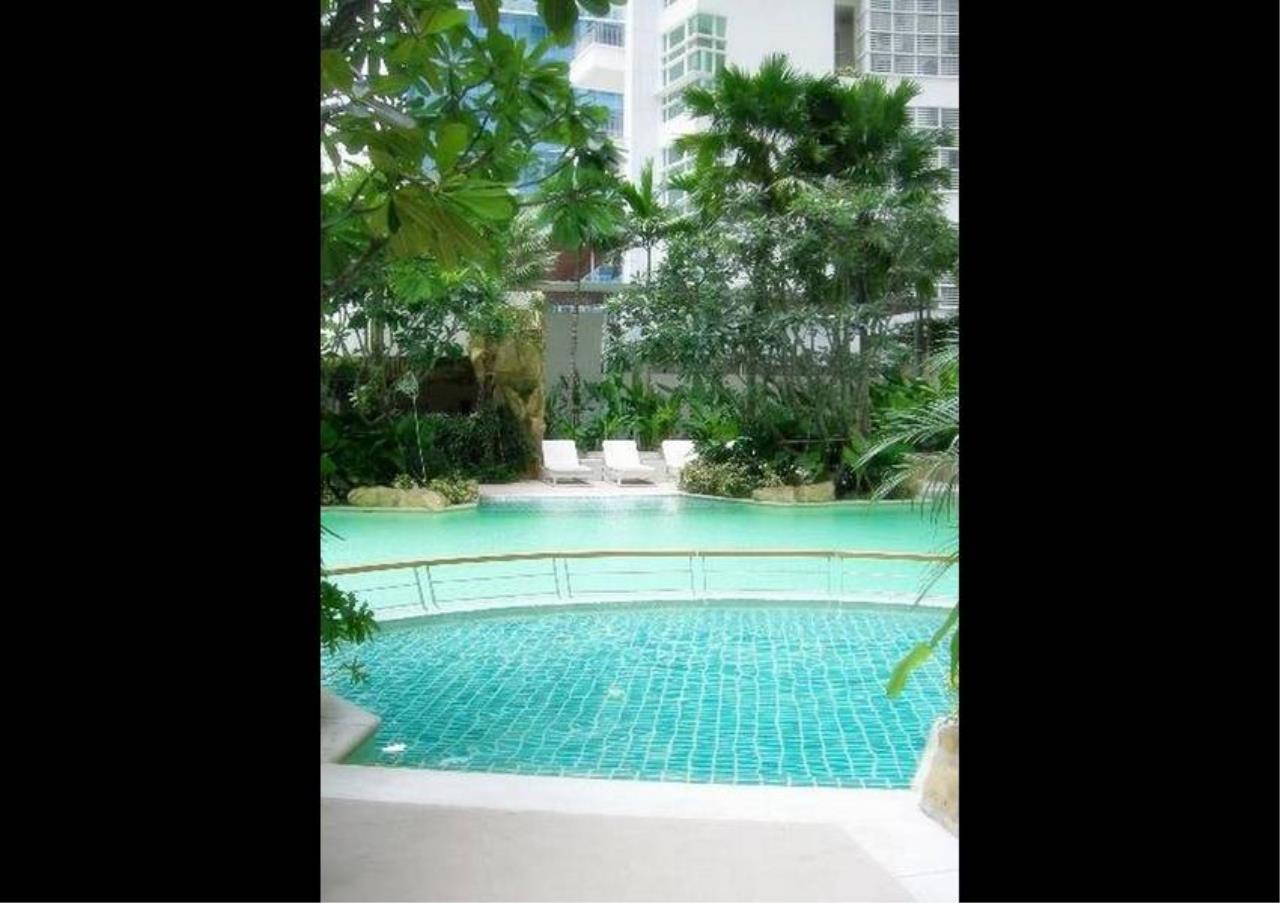 Bangkok Residential Agency's 2 Bed Condo For Rent in Ratchadamri BR3459CD 4